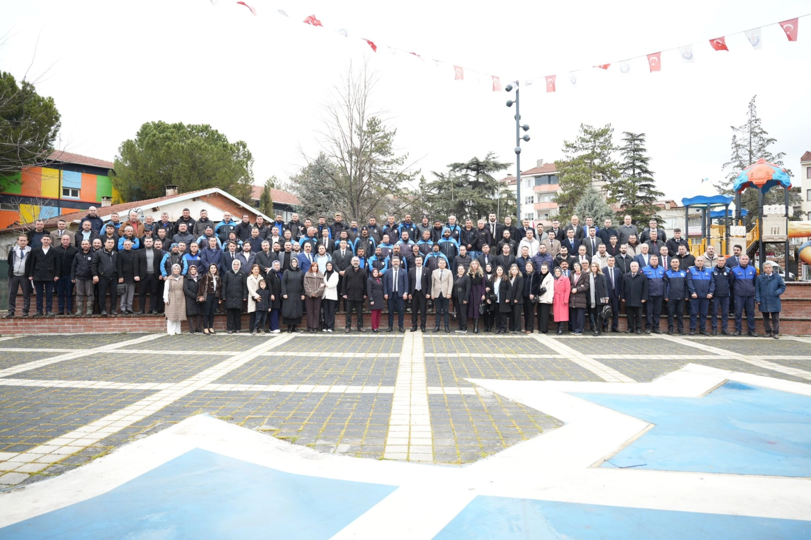 Başkan Ercan &Ouml;zel: &ldquo;Sizler bu şehrin g&ouml;r&uuml;nmeyen kahramanlarısınız&rdquo;