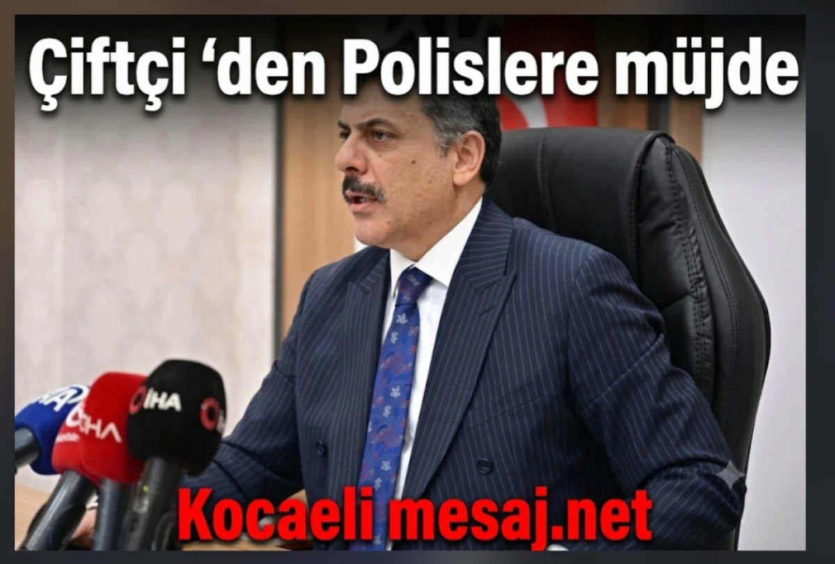 Bakan &Ccedil;ift&ccedil;i'den Polislere &Ouml;zel Haber