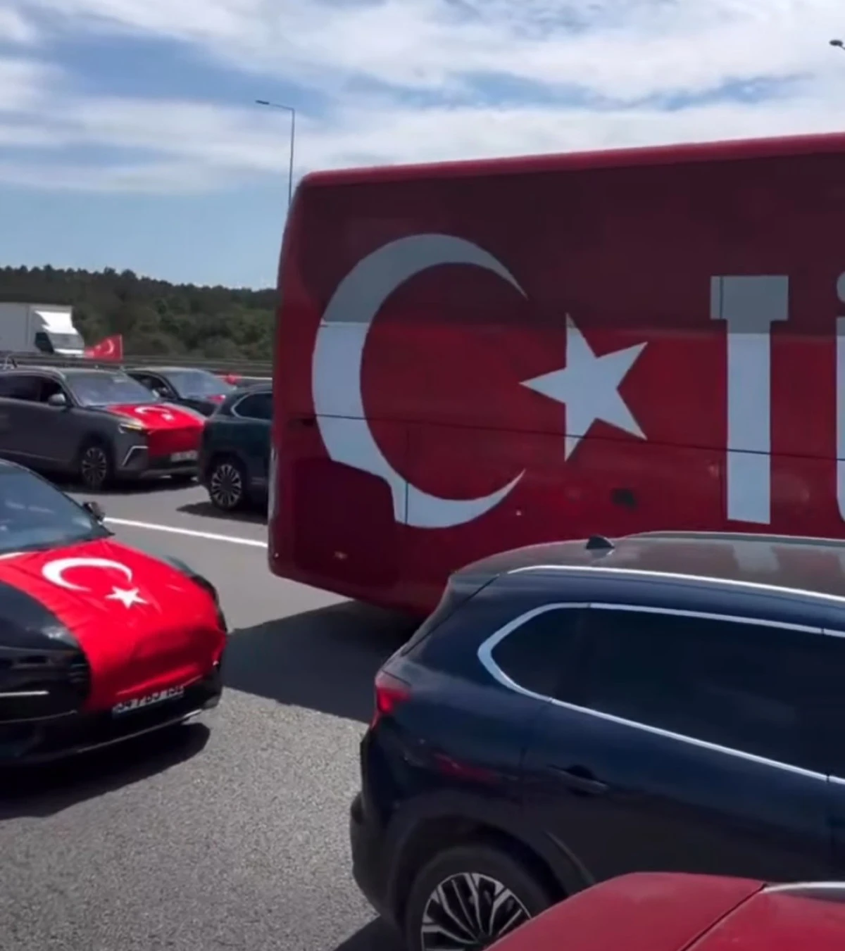 D&uuml;nya Bu Konuyu Konuşuyor