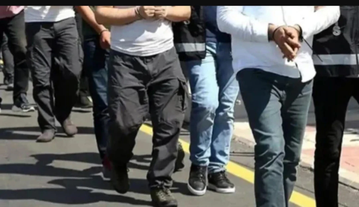 İstanbul'da 25 Feto Ş&uuml;phelisi G&ouml;zaltına Alındı.