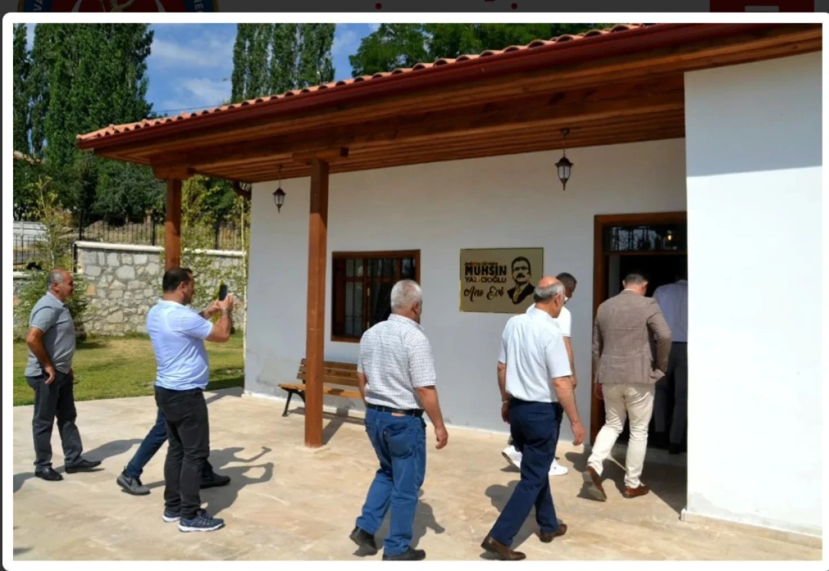 Muhsin Yazıcıoğlu'nun Doğduğu Eve Ziyaret&ccedil;i Akını